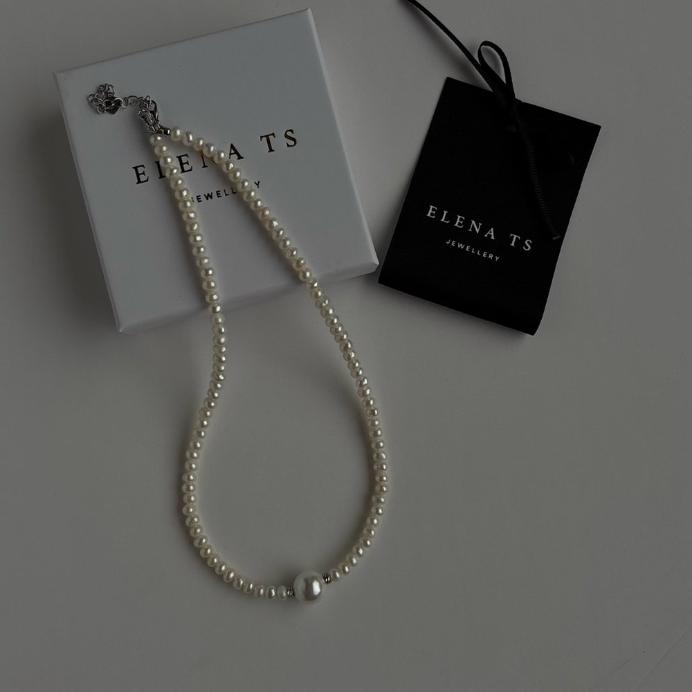 953 Elegant Pearl Necklace